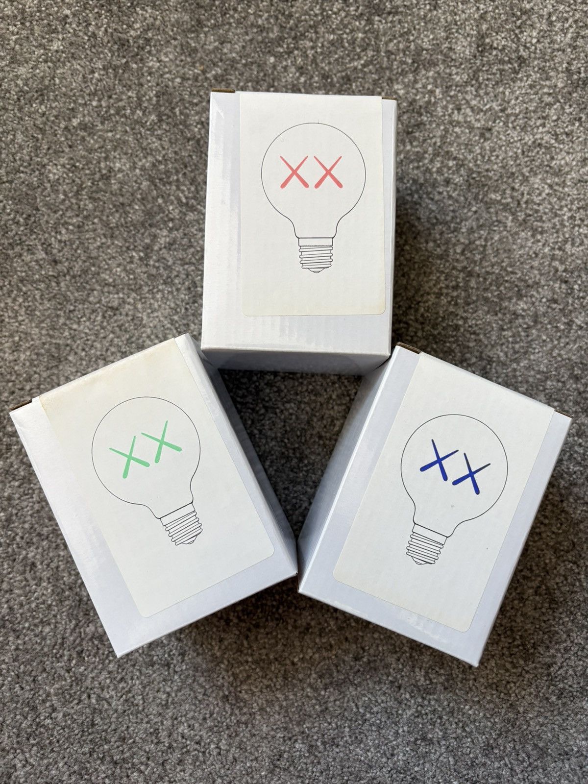 Kaws KAWS The Standard Hotel 2010 Lightbulbs Full Set Brand New Size ONE SIZE - 3 Thumbnail
