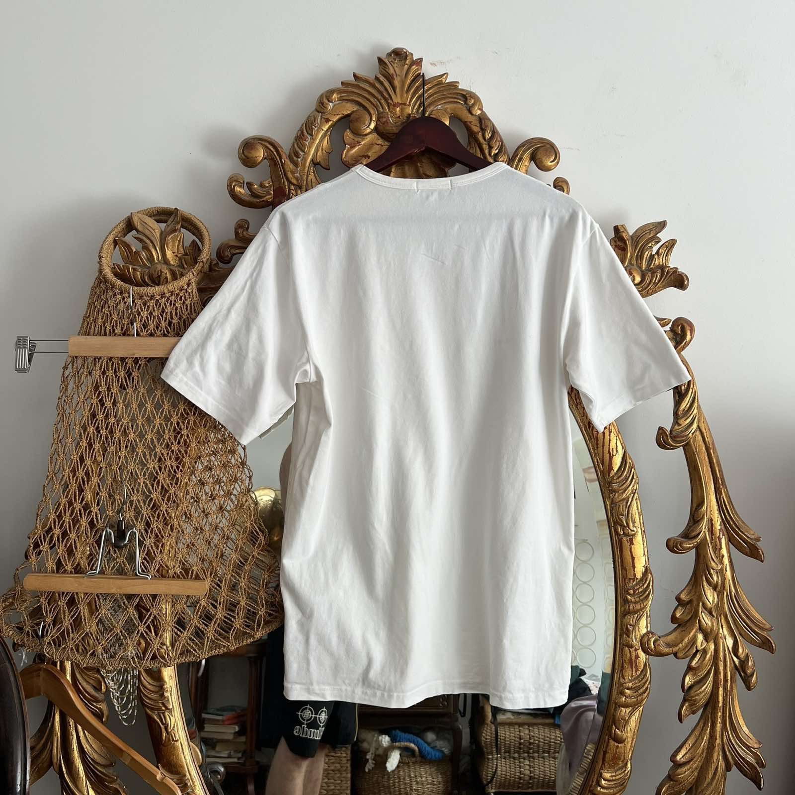 Prada prada white tee Sz L Size US L / EU 52-54 / 3 - 2 Thumbnail