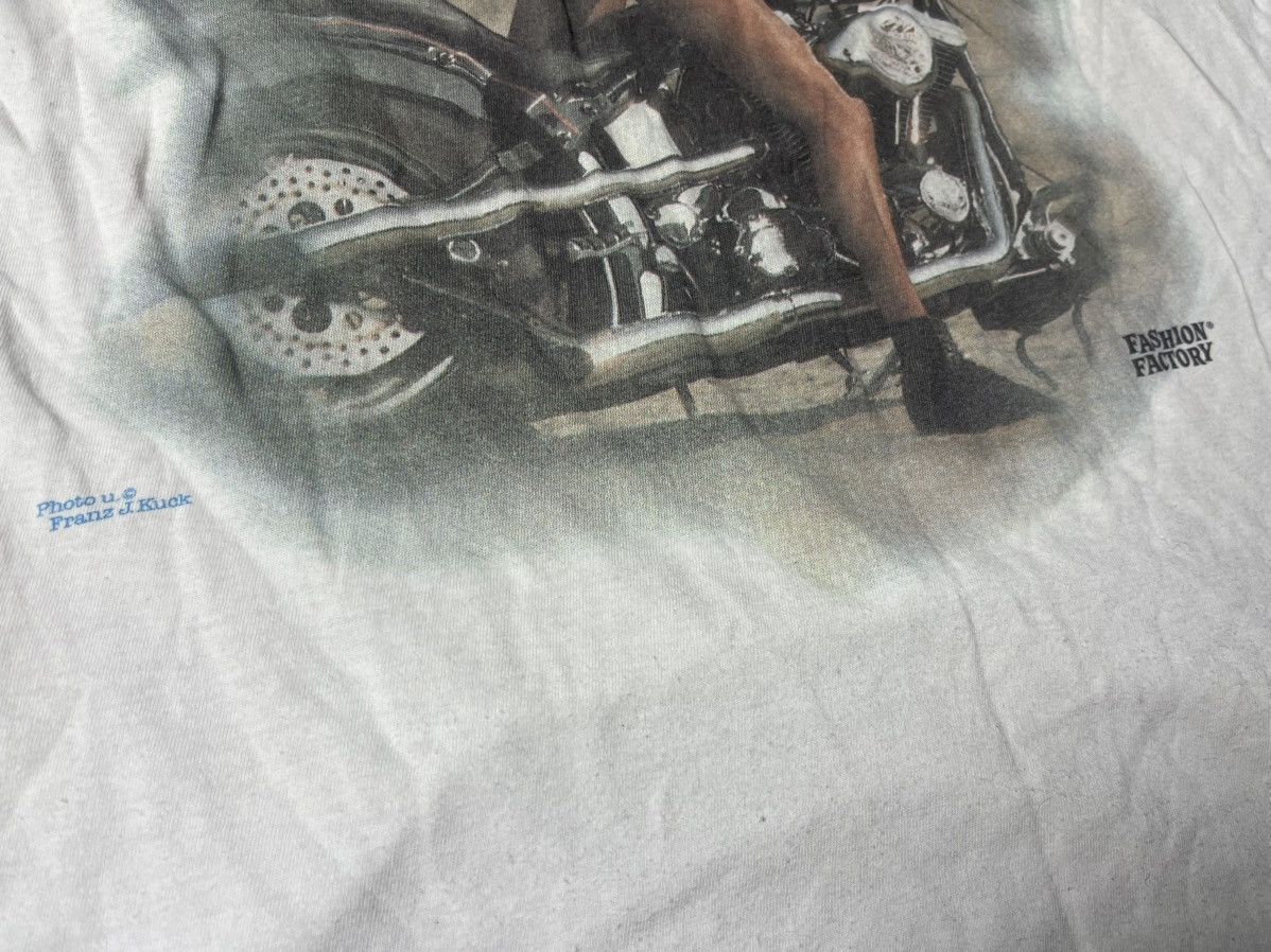 Band Tees Vintage Hanes Tshirf Biker Lady 80s size XLarge Size US XL / EU 56 / 4 - 4 Thumbnail