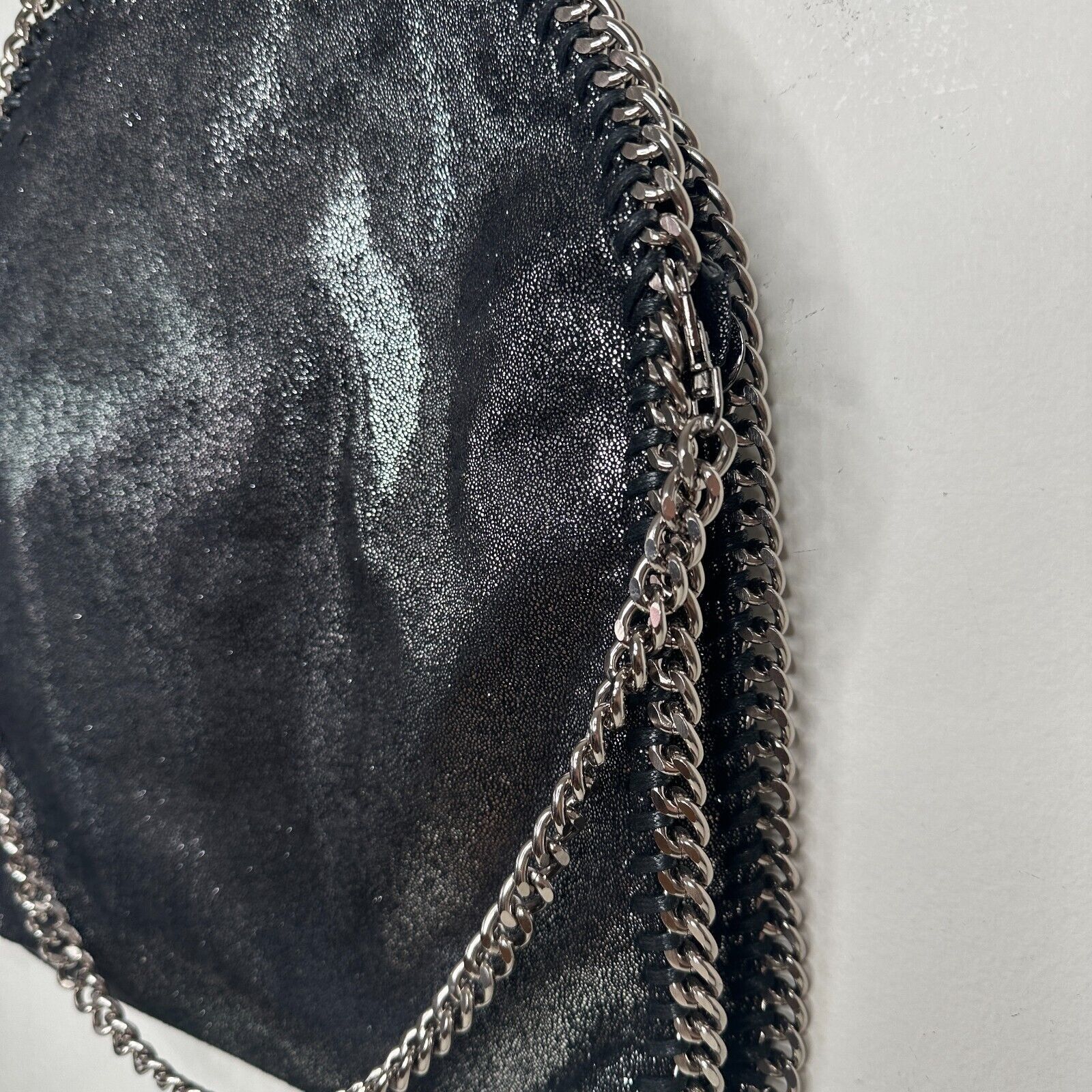Other NWT Chic Fabella Tote Black Silver Chain Leatherette Zip Size ONE SIZE - 3 Thumbnail