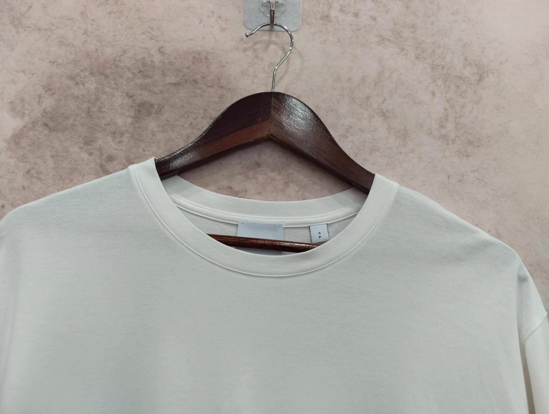 Burberry Burberry Rainbow Stripe Print Short Sleeve T-Shirt S Size US S / EU 44-46 / 1 - 3 Thumbnail