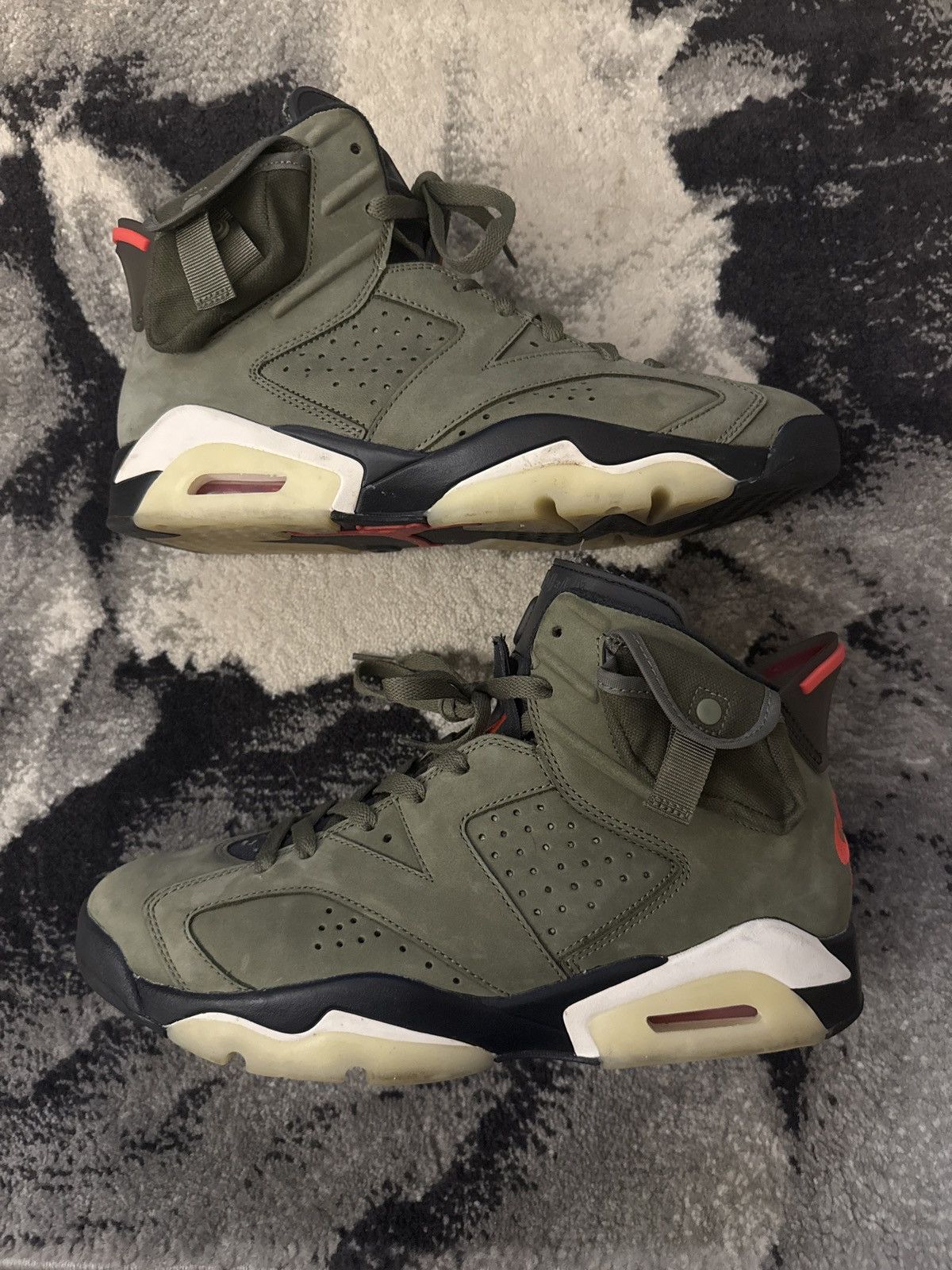 Jordan Brand × Travis Scott Travis Scott 6 Olive Size US 10 / EU 43 - 1 Thumbnail