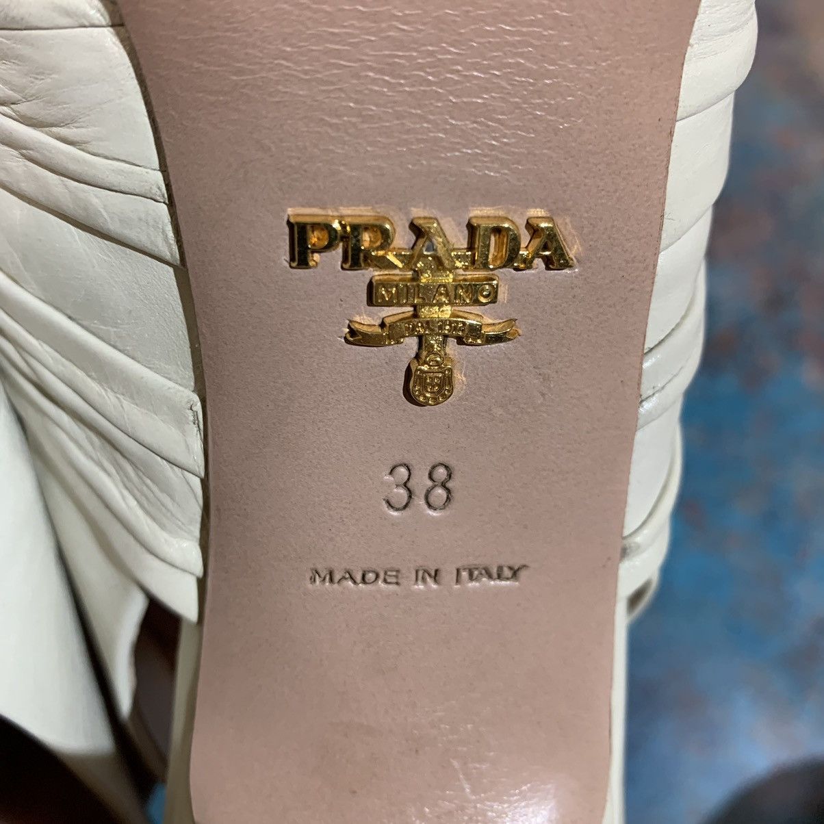 Prada Prada Leather Heels Size 38 Size US 8 / IT 38 - 10 Thumbnail
