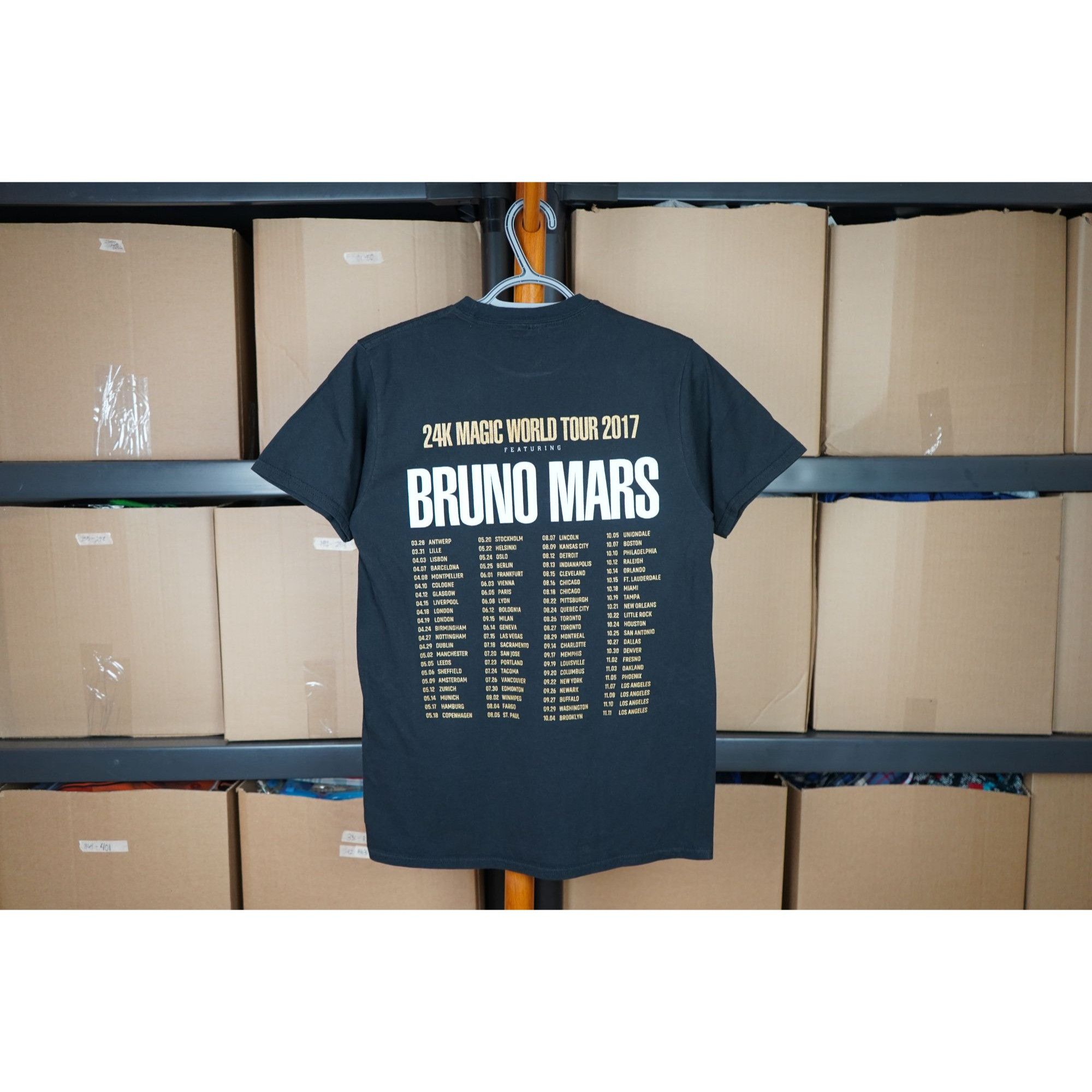 Band Tees Bruno Mars 24k Magic World Tour Tee Men's S #446 Size US S / EU 44-46 / 1 - 2 Thumbnail