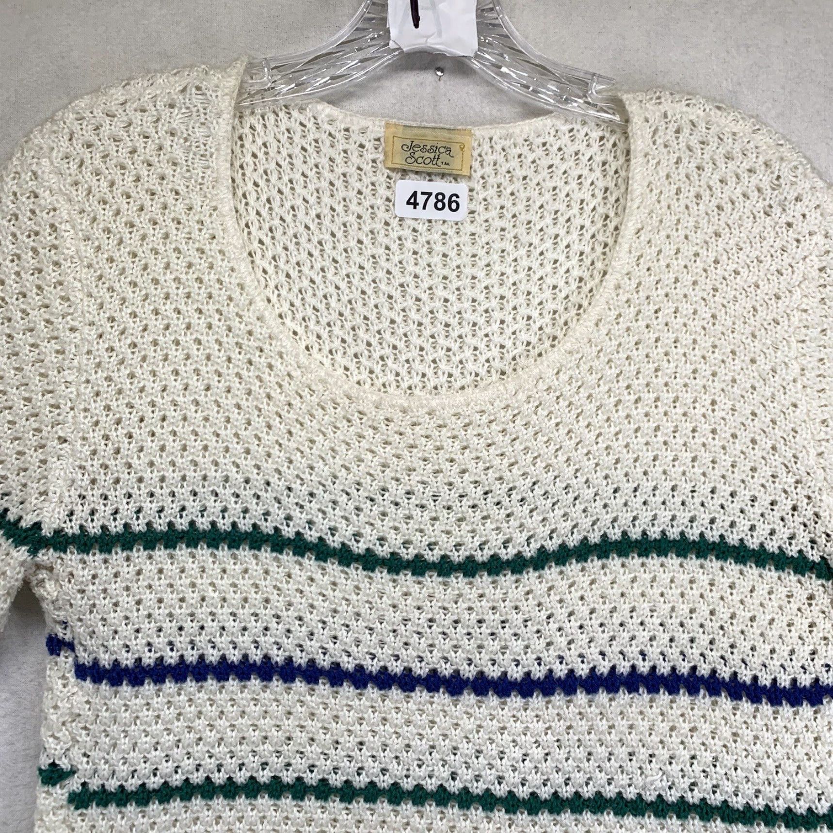 Vintage VINTAGE Jessica Scott Women's Jumper XS Open-Knit Pullover Short Sleeve 80s 90s Retro Aztec American White Blue Green Stripes Size XS / US 0-2 / IT 36-38 - 2 Thumbnail