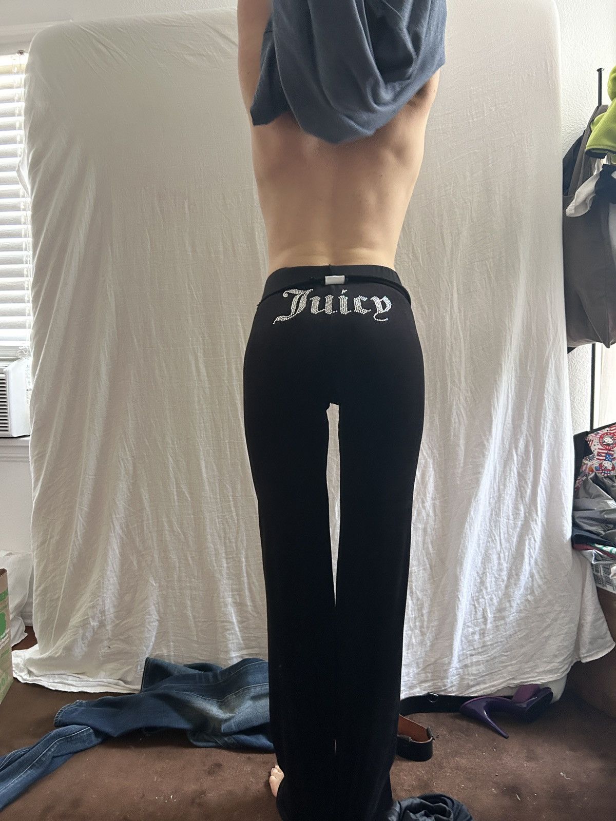 Juicy Couture × Vetements 995$ vetements x juicy rhinestones uber long sweatpants Size 30" / US 8 / IT 44 - 8 Thumbnail