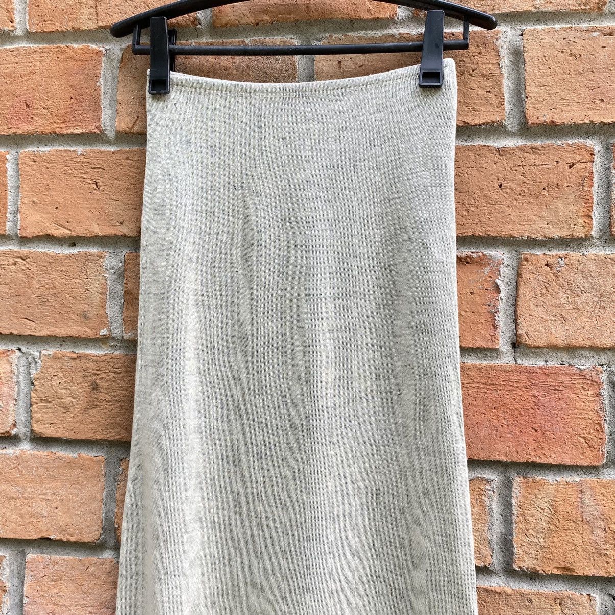 Jean Paul Gaultier Jean Paul Gaultier Light Grey Knit A-Line Skirt Size 27" / US 4 / IT 40 - 3 Thumbnail