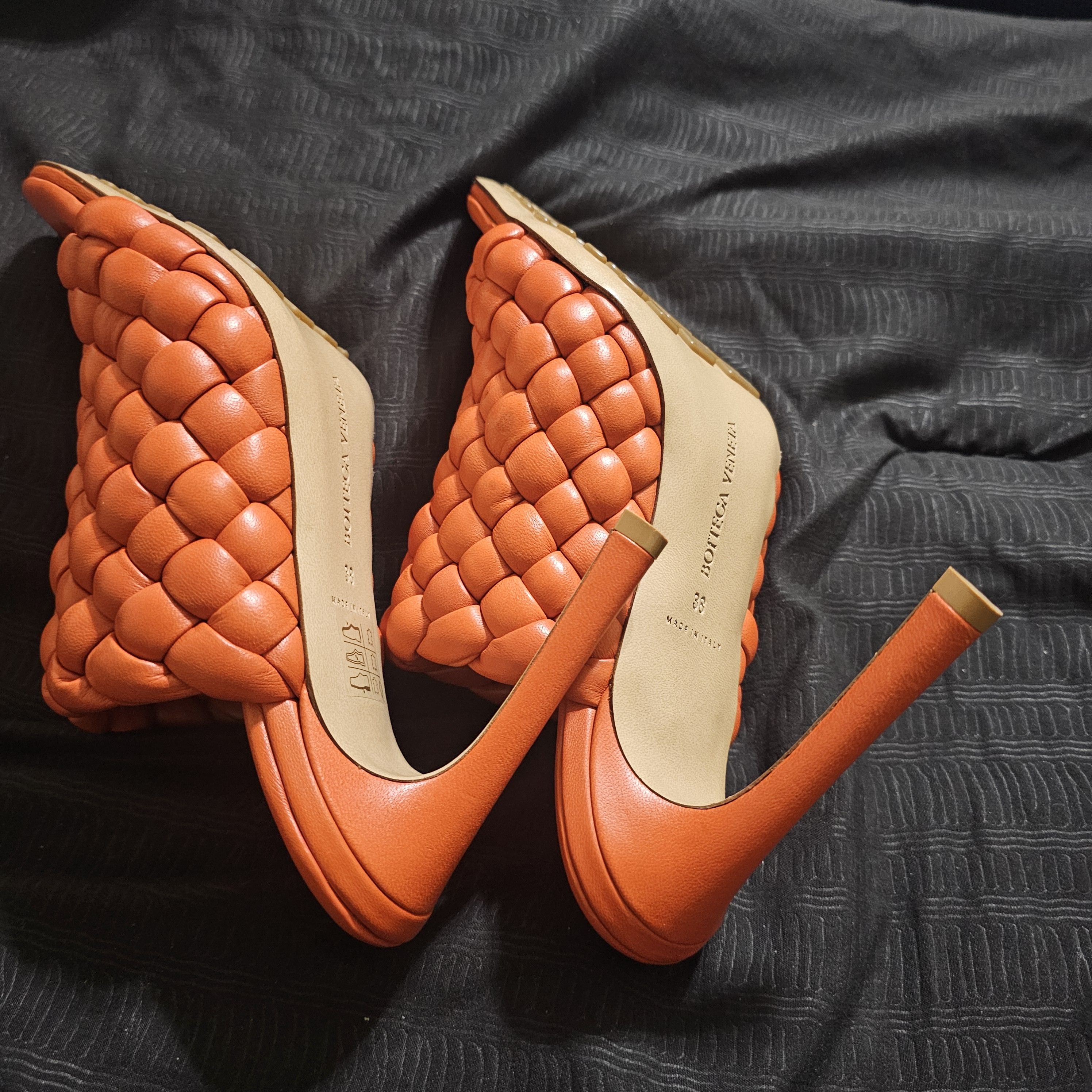 Bottega Veneta Bottega Veneta Intrecciato Weave Leather Orange Mules Sz 38 Size US 8 / IT 38 - 10 Thumbnail