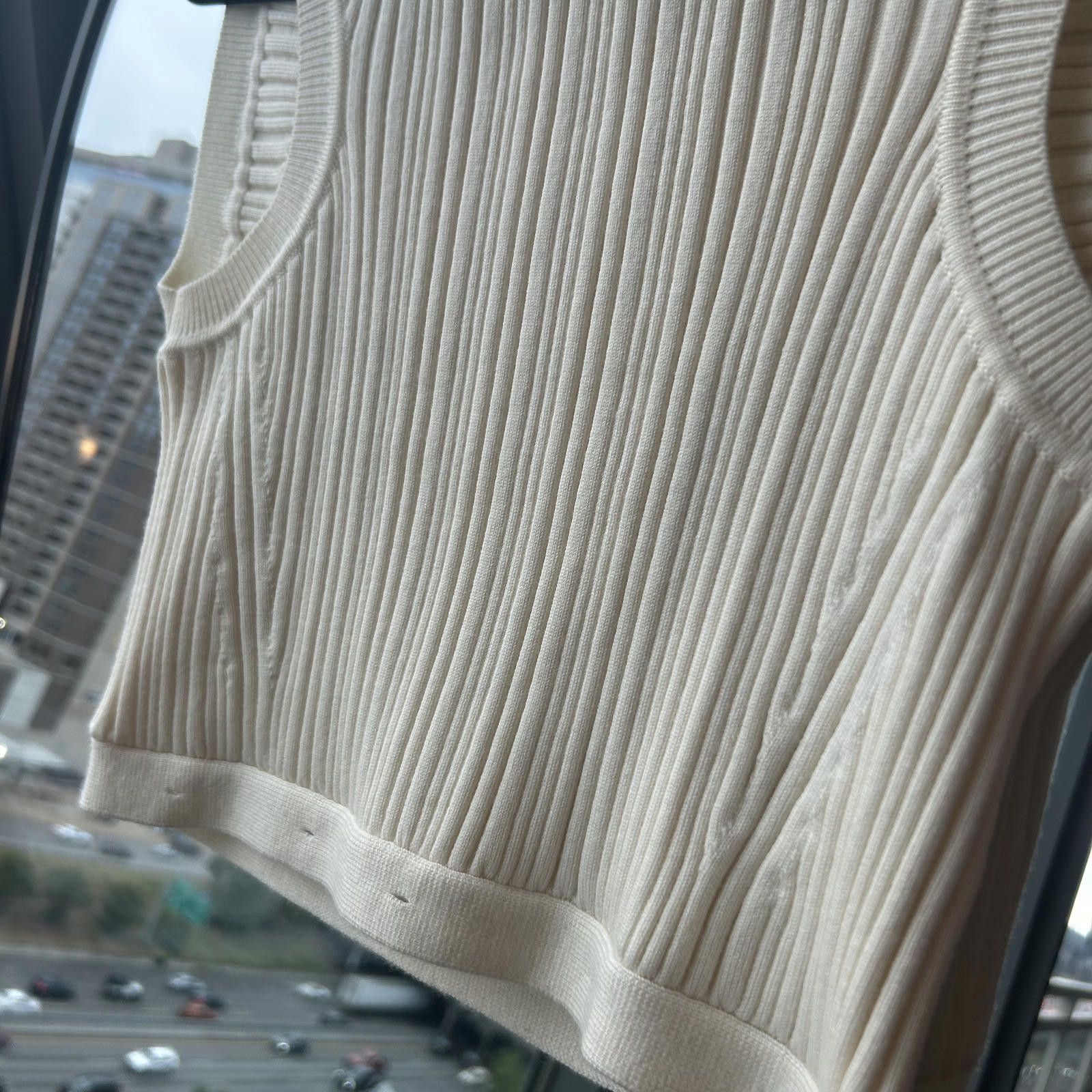 3.1 Phillip Lim 3.1 Phillip Lim Cream Ribbed Sleeveless Sweater XS Size XS / US 0-2 / IT 36-38 - 6 Thumbnail