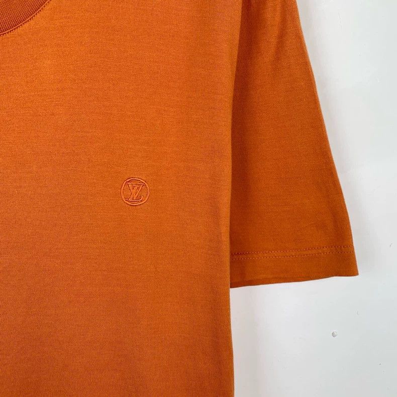Louis Vuitton Louis Vuitton Logo embroidered crewneck orange cotton shor Size US M / EU 48-50 / 2 - 4 Thumbnail