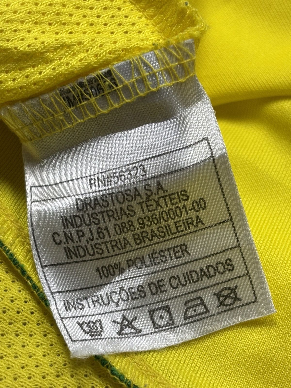 Nike Vintage Nike Brazil National Team 04/06 Soccer Rare Jersey Size US M / EU 48-50 / 2 - 13 Thumbnail