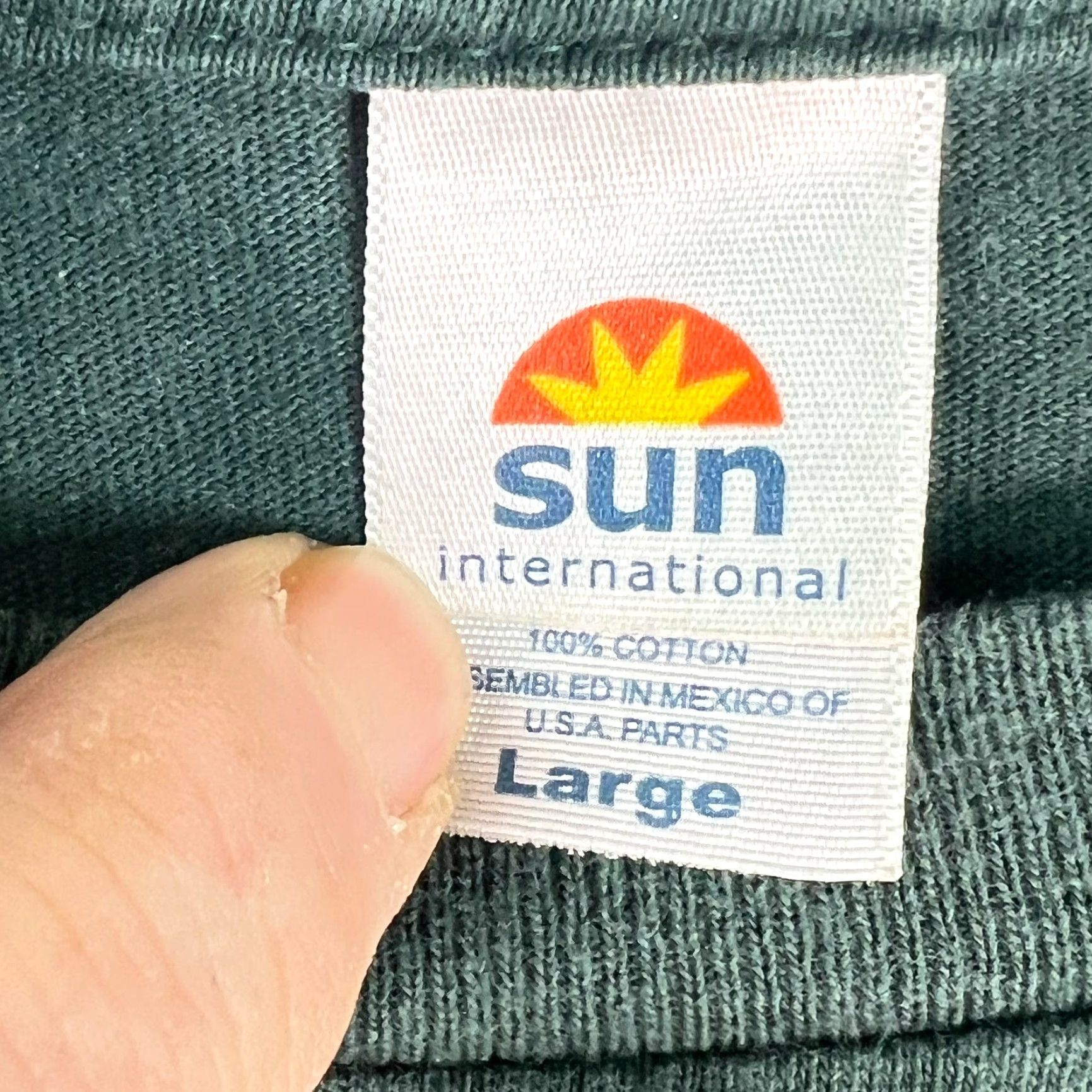 Vintage VINTAGE Hawaii Pullover T Shirt Mens Size L Green Graphic Sun International 90s Hawaii Theme Mens L Green Graphic Tee Size US L / EU 52-54 / 3 - 5 Thumbnail