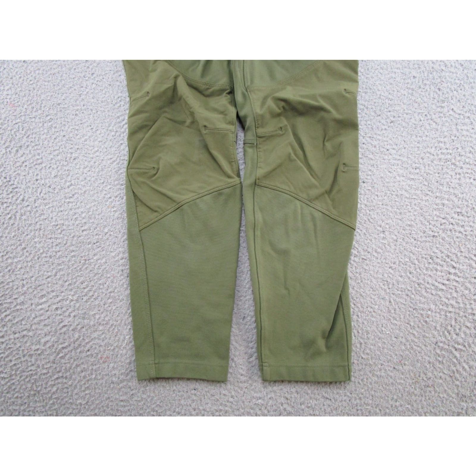 Olive Duluth Womens Hardcore Tech Skinny Leg Work Pants Size 6 Olive Green 75801 Shirt Pants Womens Skinny Brand: Duluth? Size 28" / US 6 / IT 42 - 2 Thumbnail