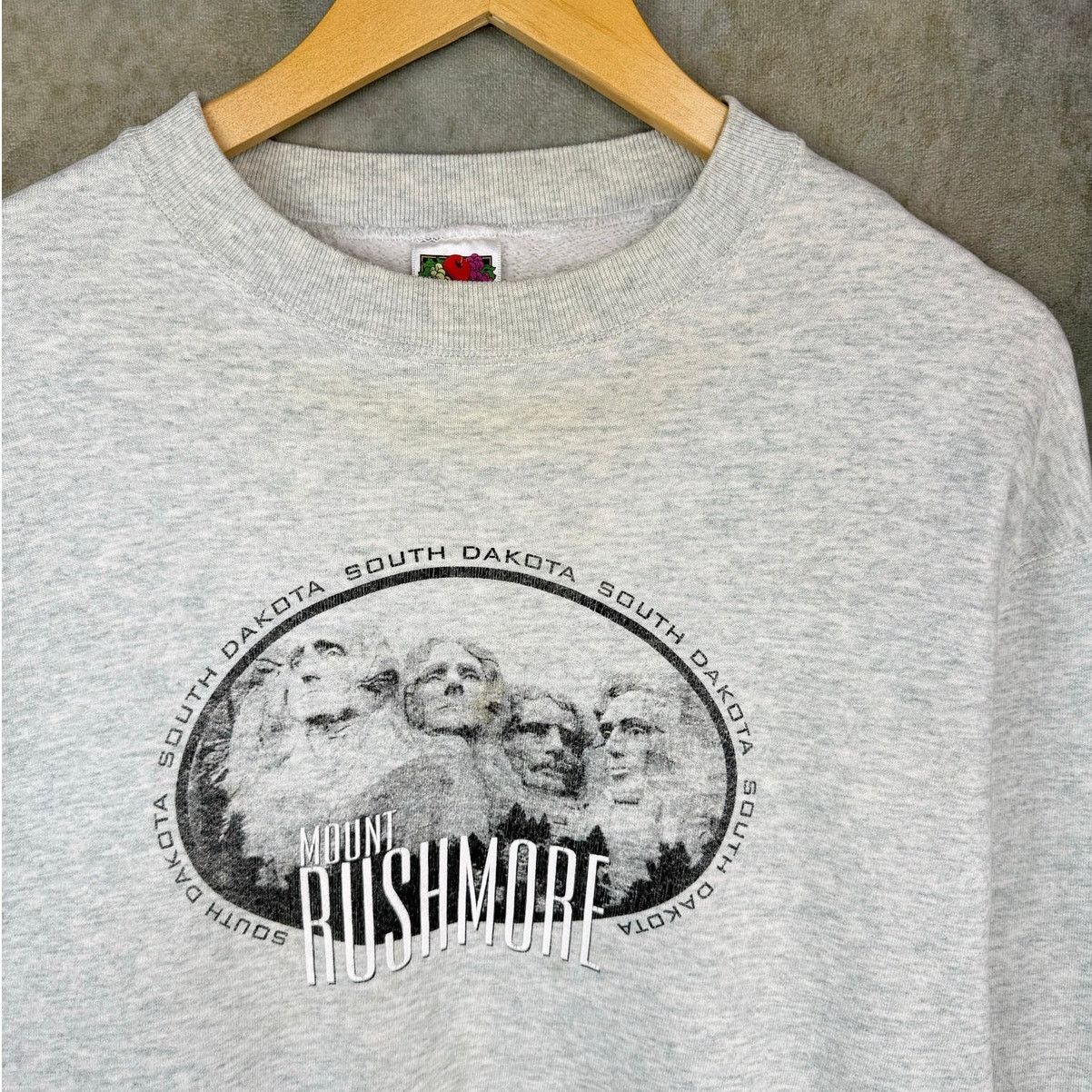 Fruit Of The Loom VTG 90s Mount Rushmore Sweatshirt Sz L Gray South Dakota USA Size US L / EU 52-54 / 3 - 2 Thumbnail