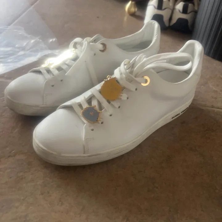 Louis Vuitton Louis Vuitton Cat Illustration White Sneakers 0079 Size US 6 / IT 36 - 1 Thumbnail