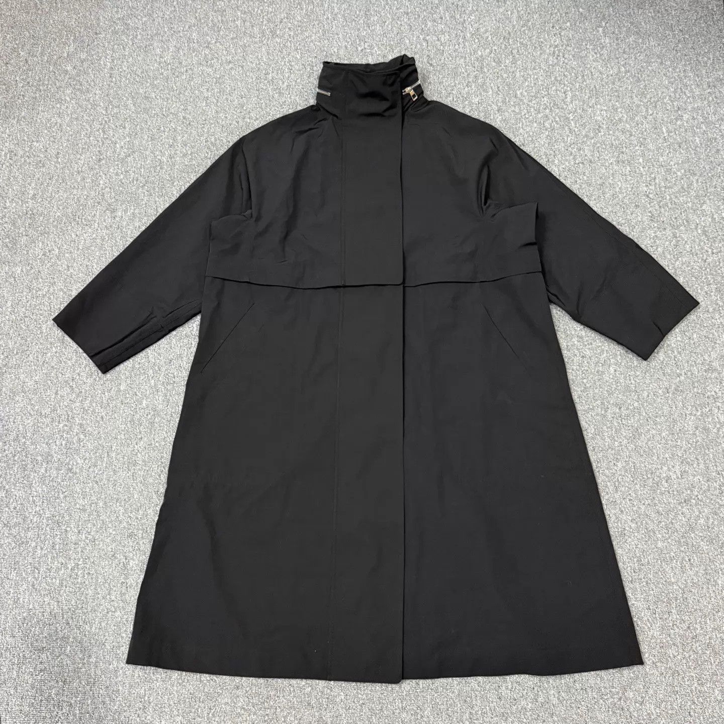 Loewe Loewe Black Button-Front Trench Coat Size 34 99 New Size XXS / US 00 / IT 34 - 1 Thumbnail