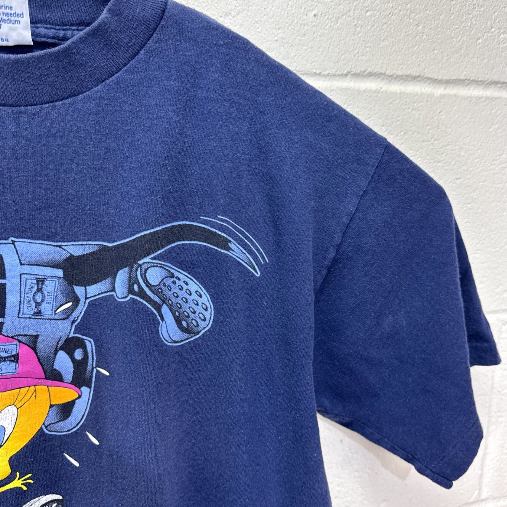 Vintage VINTAGE Looney Tunes Sylvester Tweety Baseball Cartoon T-Shirt Men Large Blue 90s Cartoon Bird Animals Size US L / EU 52-54 / 3 - 7 Thumbnail