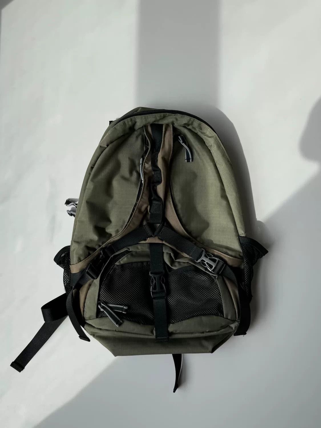 Gap Gap Vintage Mandalorian Functional Backpack Size ONE SIZE - 1 Thumbnail