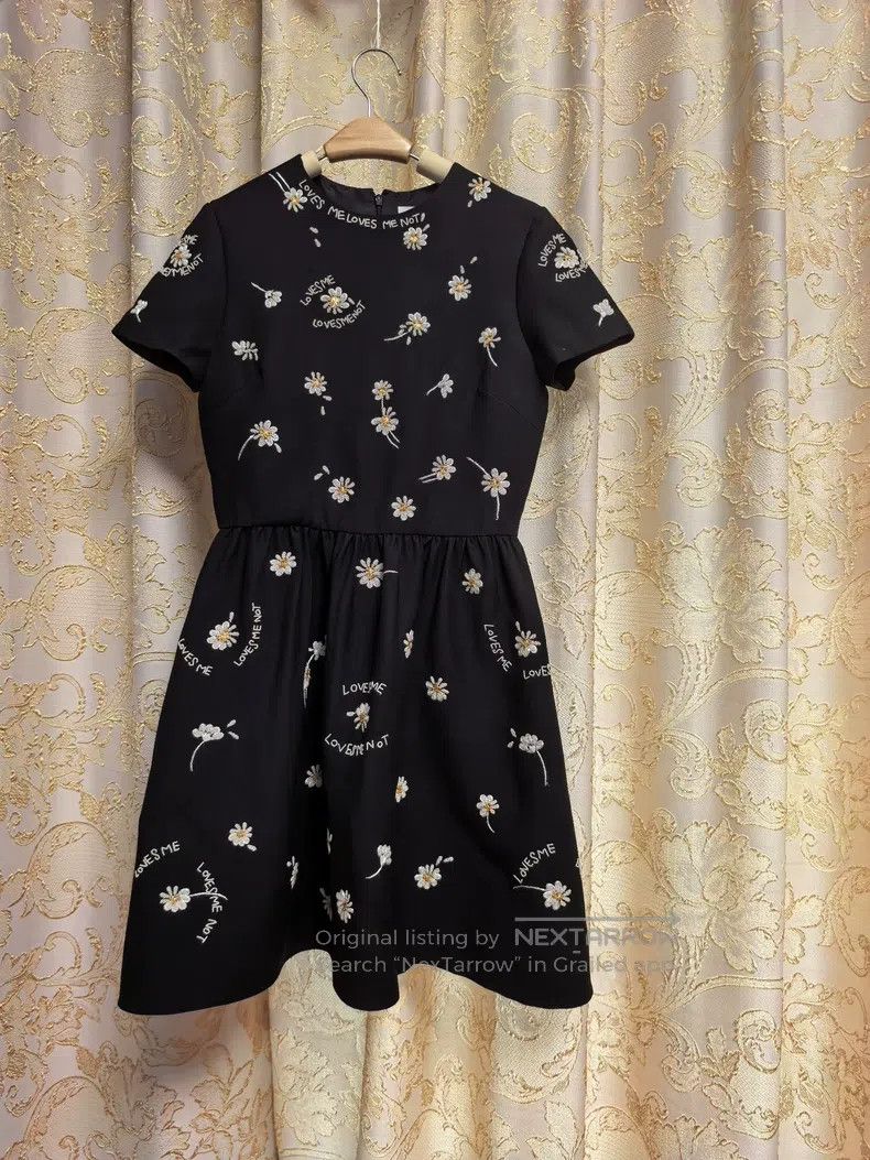Valentino Valentino Main line dress Size S / US 4 / IT 40 - 1 Thumbnail