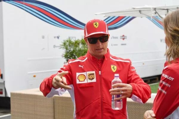 Ferrari × Formula 1 × Puma PUMA FERRARI JACKET F1 JACKET FORMULA 1 RED TRACK LIGHT Size US XXL / EU 58 / 5 - 13 Thumbnail