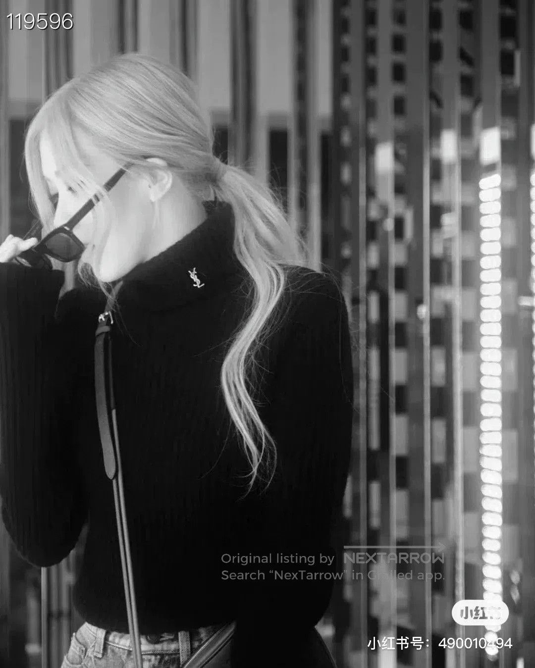 Yves Saint Laurent YSL Black Small Logo Turtleneck Sweater. Size L / US 10 / IT 46 - 7 Thumbnail