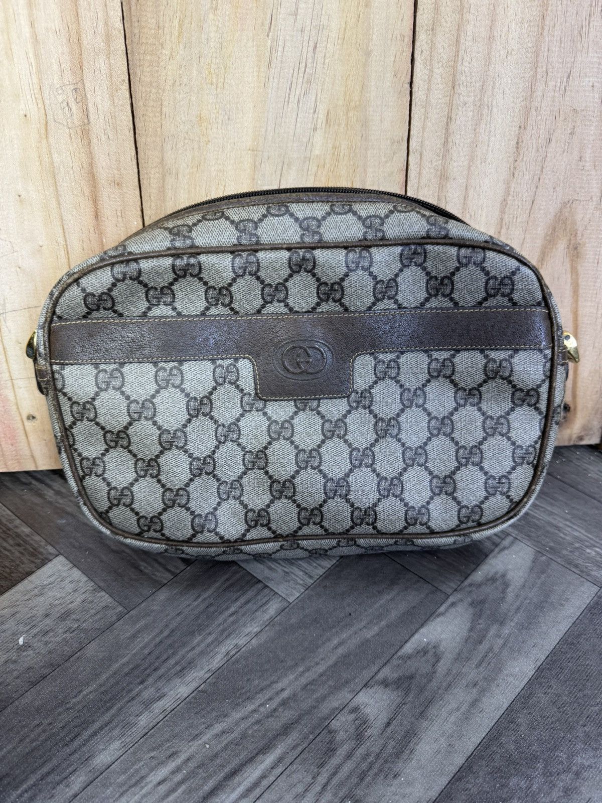 Designer × Gucci × Vintage Vintage Gucci Clutch Bag Sling Bag Size ONE SIZE - 1 Thumbnail