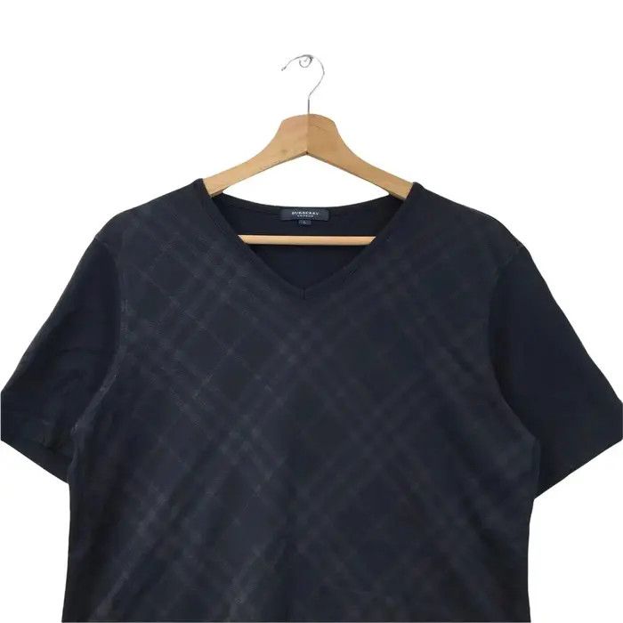 Burberry Vtg BURBERRY LONDON NOVA Checks Monogram Tee Shirt England Size US L / EU 52-54 / 3 - 2 Thumbnail