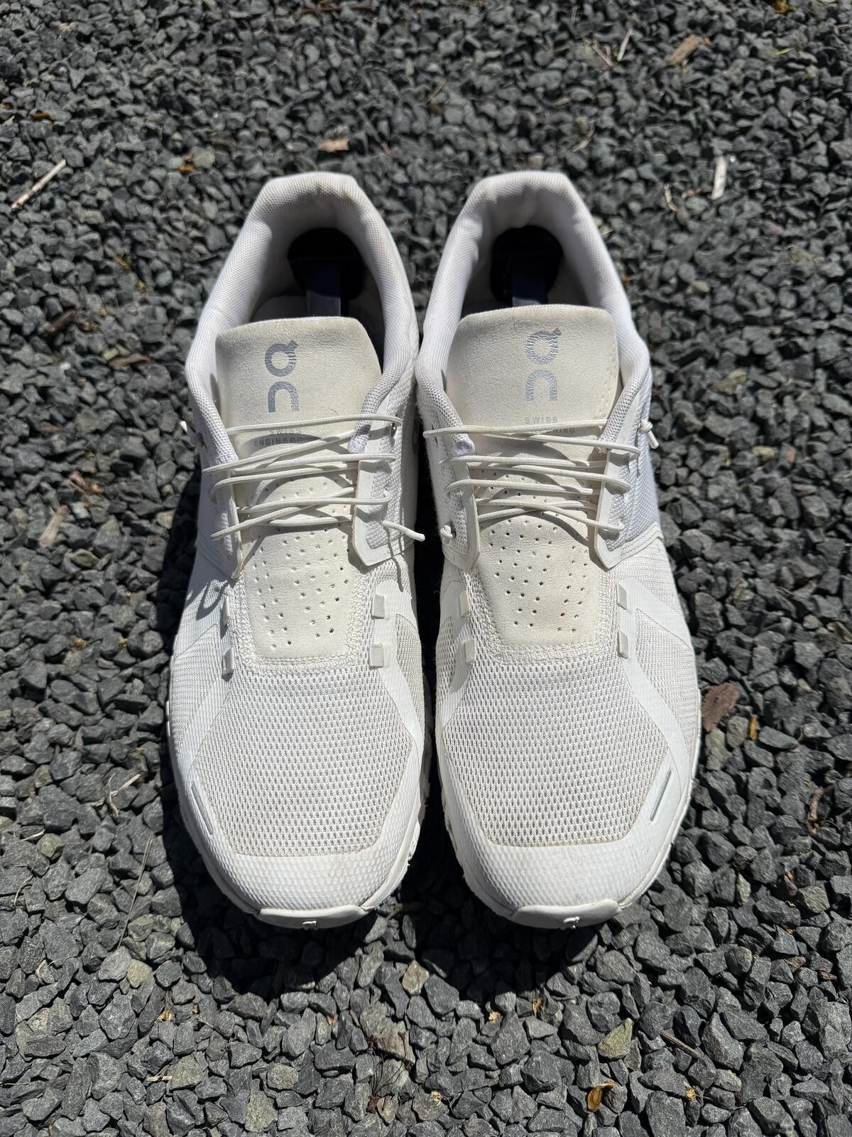 On On Cloud Running 5 White Size 12 Size US 9 / EU 42 - 2 Thumbnail