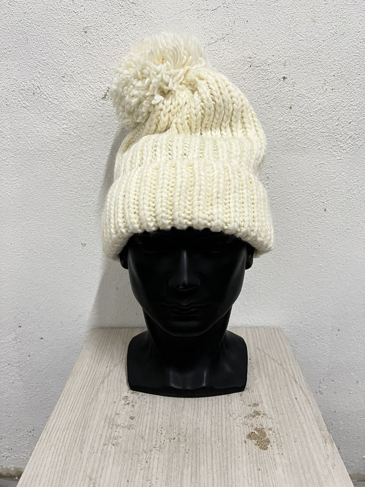 Japanese Brand Japanese brand Uniqlo Crochet Beanie Hat Size ONE SIZE - 2 Thumbnail