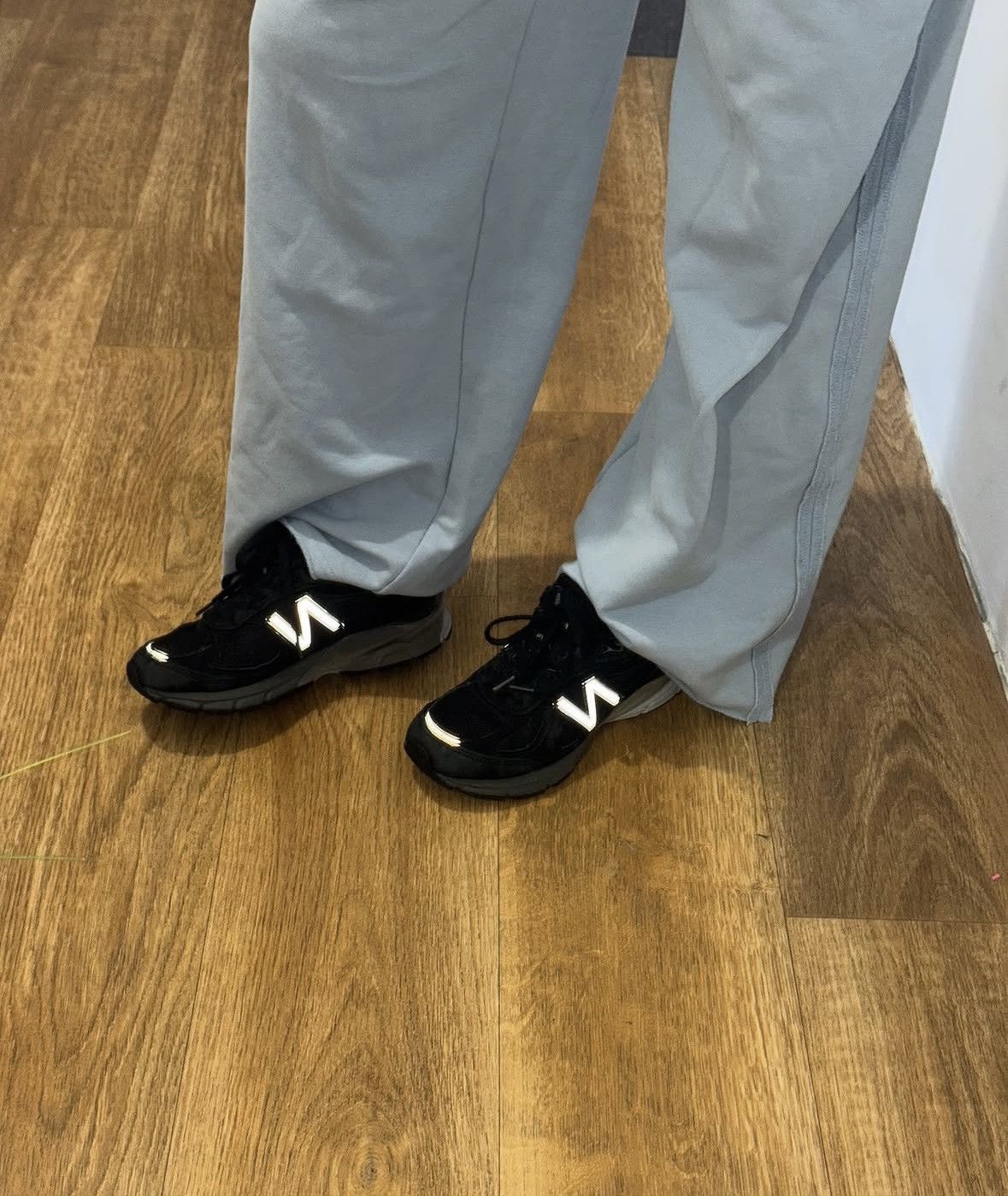 New Balance NEW BALANCE 990v4 WMNS BLACK SNEAKERS SHOES Size US 8 / IT 38 - 9 Thumbnail