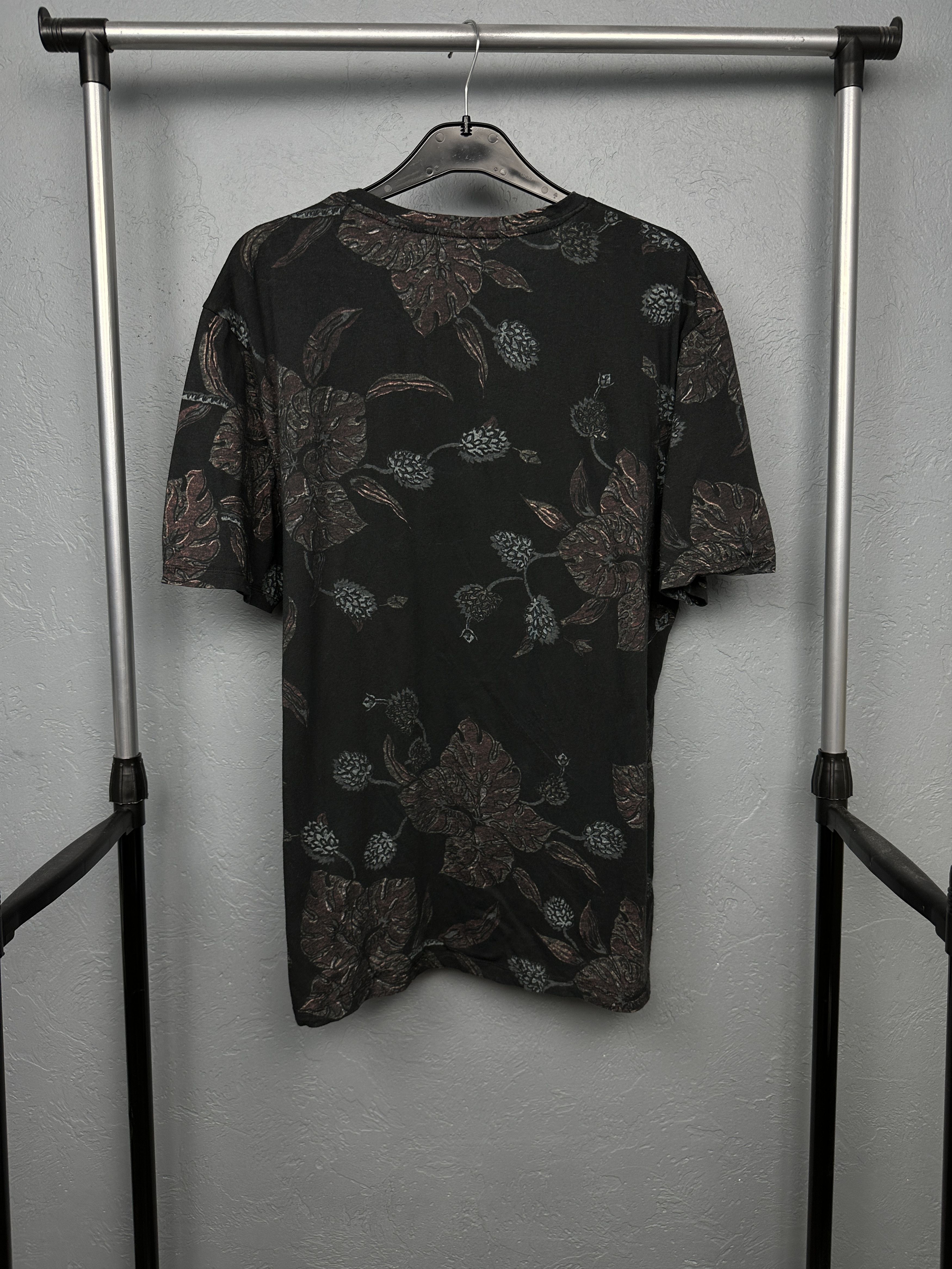 Allsaints Allsaints Mens Hawaiian Oversized T-Shirt Size US L / EU 52-54 / 3 - 4 Thumbnail