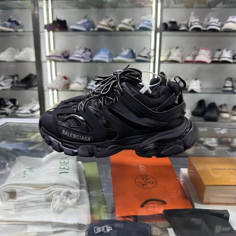 BALENCIAGA TRACK Sneakers in Black Size 36-2506