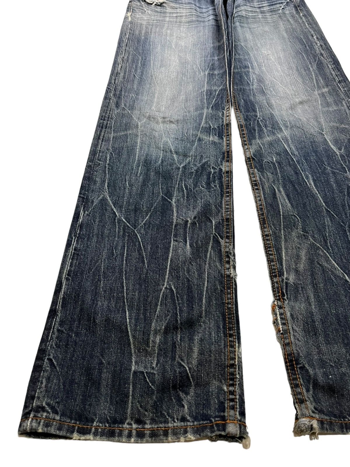 Japanese Brand Vintage Japanese Brand Distress Thunder Style Baggy Jeans Size US 32 / EU 48 - 6 Thumbnail