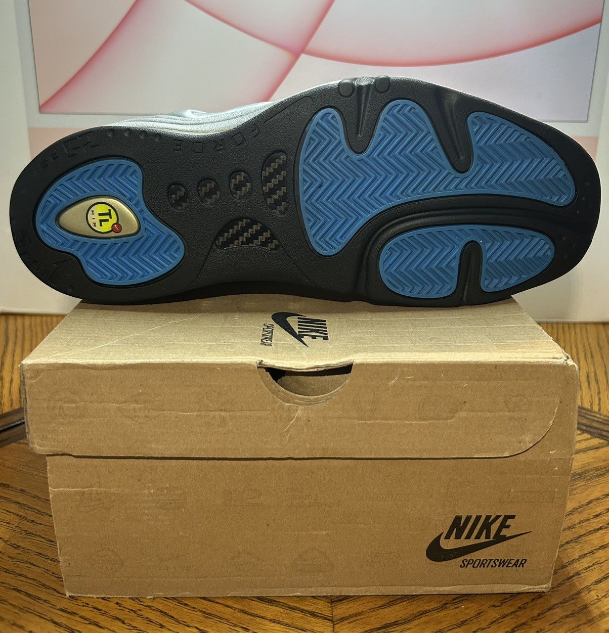 Nike Size 11 - Nike Total Air Foamposite Max Metallic Silver 2011 Size US 11 / EU 44 - 9 Thumbnail