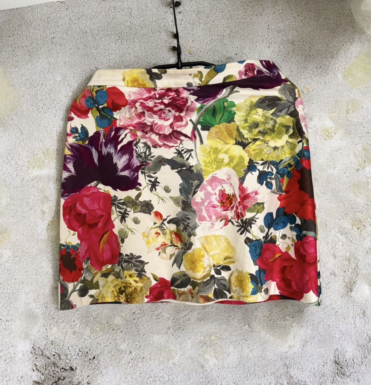 Alice + Olivia × Japanese Brand Alice + Olivia Multicolour Floral Mini Skirt Size 26" / US 2 / IT 38 - 1 Thumbnail