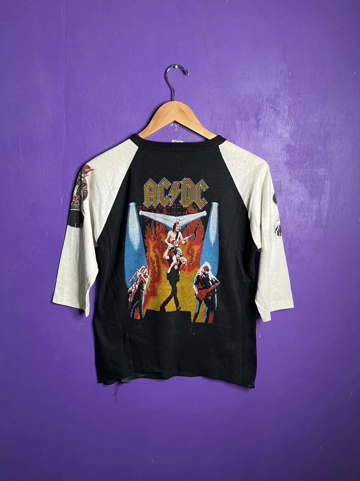 Band Tees × Vintage Vintage 80s AC/DC electric guitar raglan tour tee Size US S / EU 44-46 / 1 - 2 Thumbnail