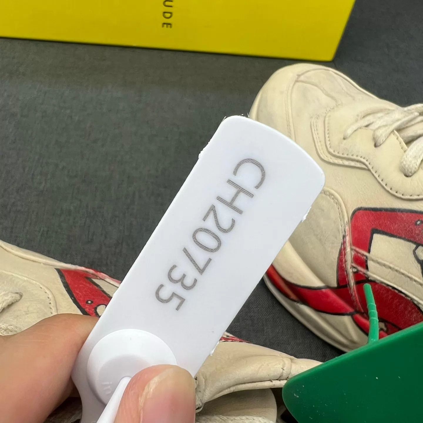 Gucci Gucci Rhyton Lips Distressed 44 Boxed Minor Logo Repair Size US 11 / EU 44 - 9 Thumbnail