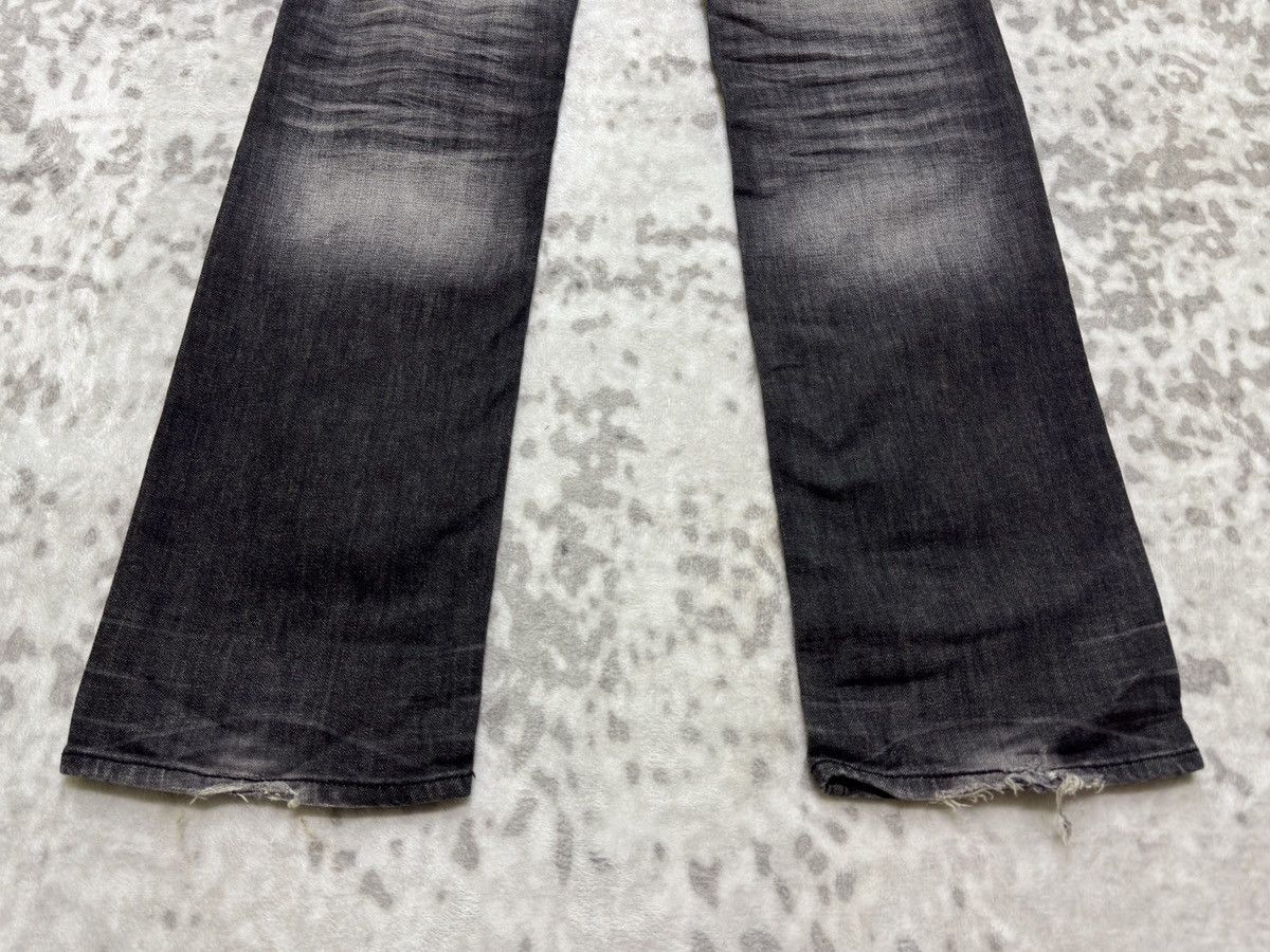 Nicole Club Vintage Nicole Club For Men Snake Pattern Flared Denim Jeans Size US 31 - 16 Thumbnail