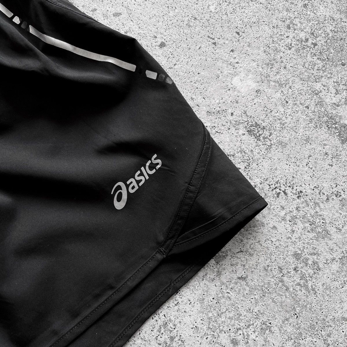 Asics Asics Womens Black Running Active Shorts Reflective Size 26" / US 2 / IT 38 - 4 Thumbnail