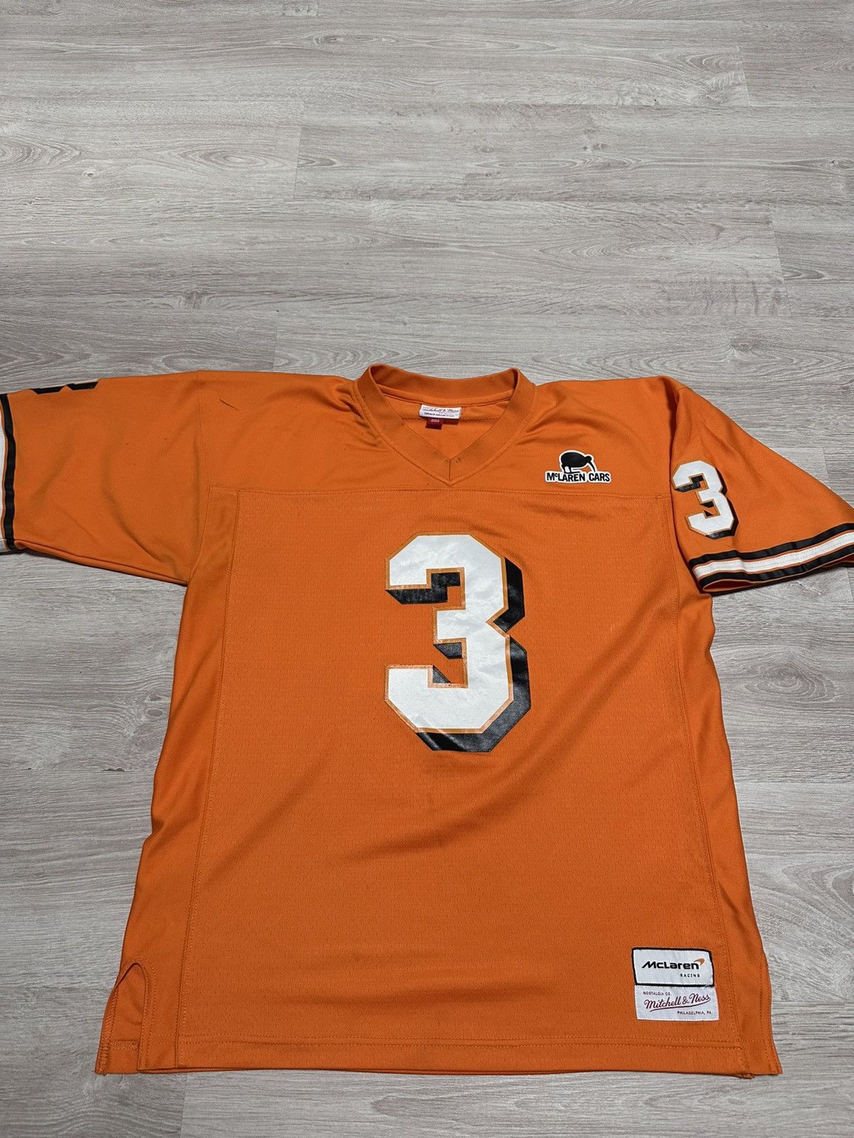 Formula 1 McLaren x Mitchell Ness F1 USA GP Daniel Ricciardo Jersey Size US L / EU 52-54 / 3 - 1 Thumbnail