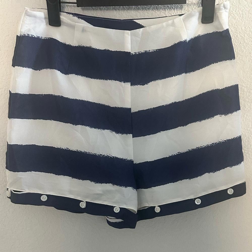 Designer BCBGeneration Navy Blue and White Stripe Silky Shorts Size 2 Size 26" / US 2 / IT 38 - 1 Thumbnail
