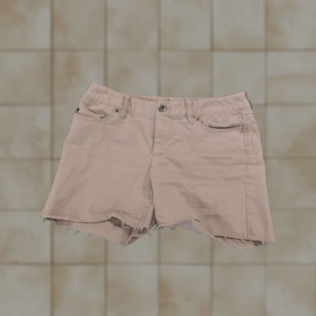 Banana Republic Banana Republic Womens Shorts 0 Beige Cut-Off Chino Classic Version Zip Front Flat Front Cotton Blend Summer Casual Womens Size 28" / US 6 / IT 42 - 1 Thumbnail