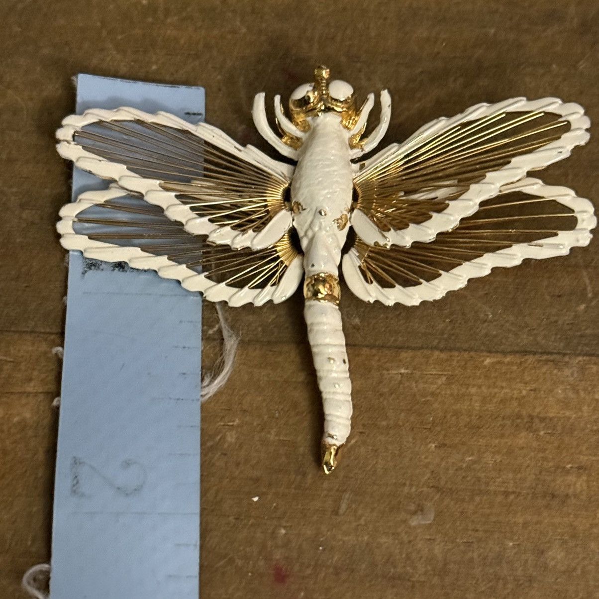 Monet Vintage Monet white and gold dragonfly brooch Size ONE SIZE - 3 Thumbnail