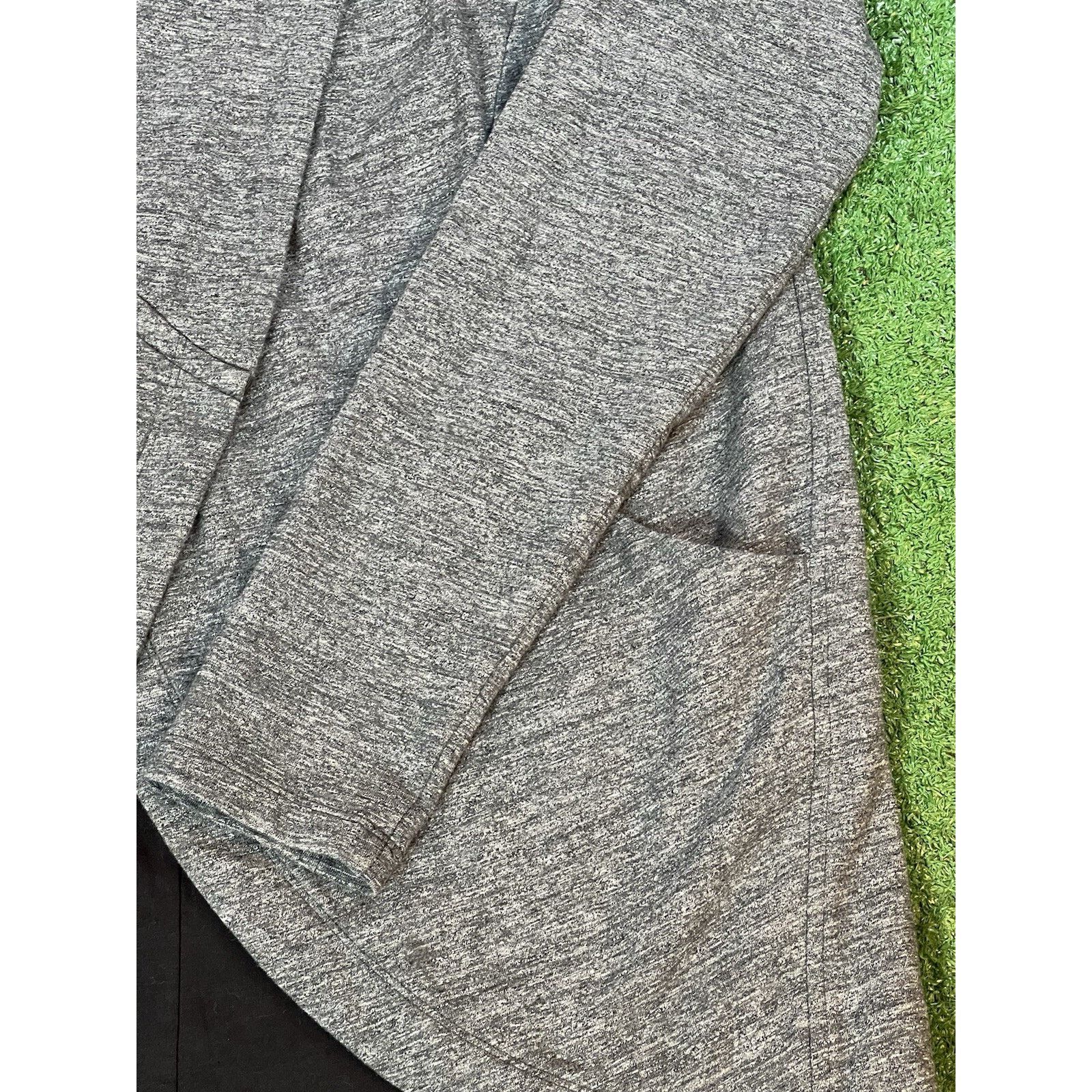 Lululemon Lululemon Rulu Rally Wrap Long Sleeve Size 8 Graphite Size M / US 6-8 / IT 42-44 - 2 Thumbnail