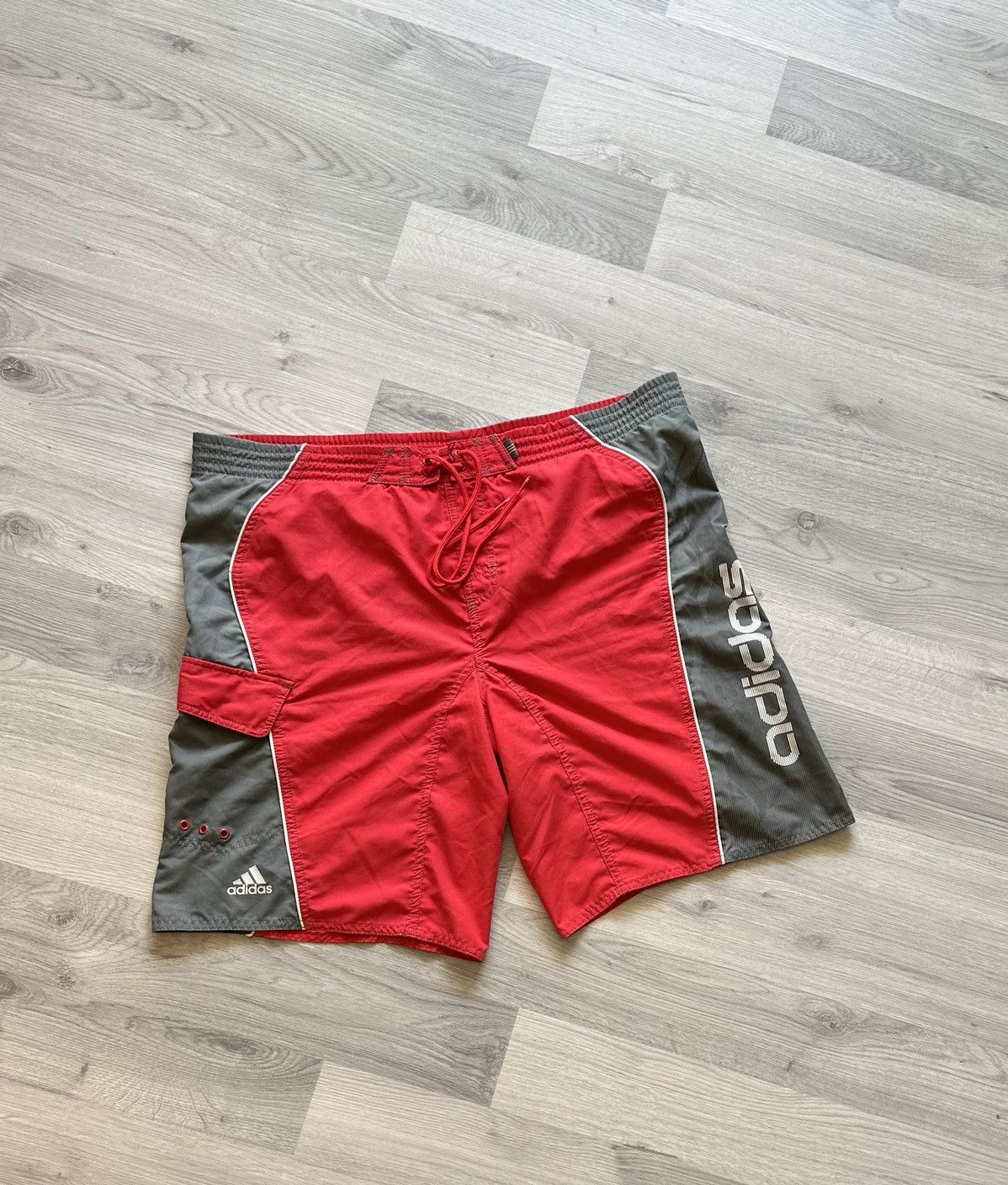 Adidas Adidas vintage shorts (size L) Size US 36 / EU 52 - 1 Thumbnail