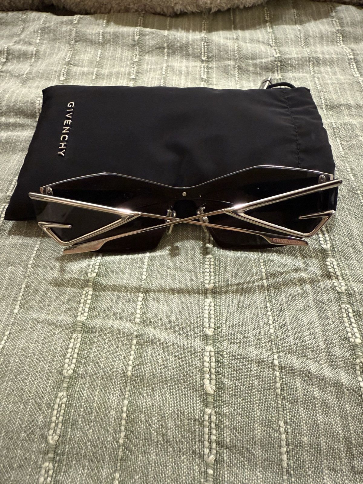 Givenchy GIVENCHY Silver Giv Cut Sunglasses Size ONE SIZE - 7 Thumbnail