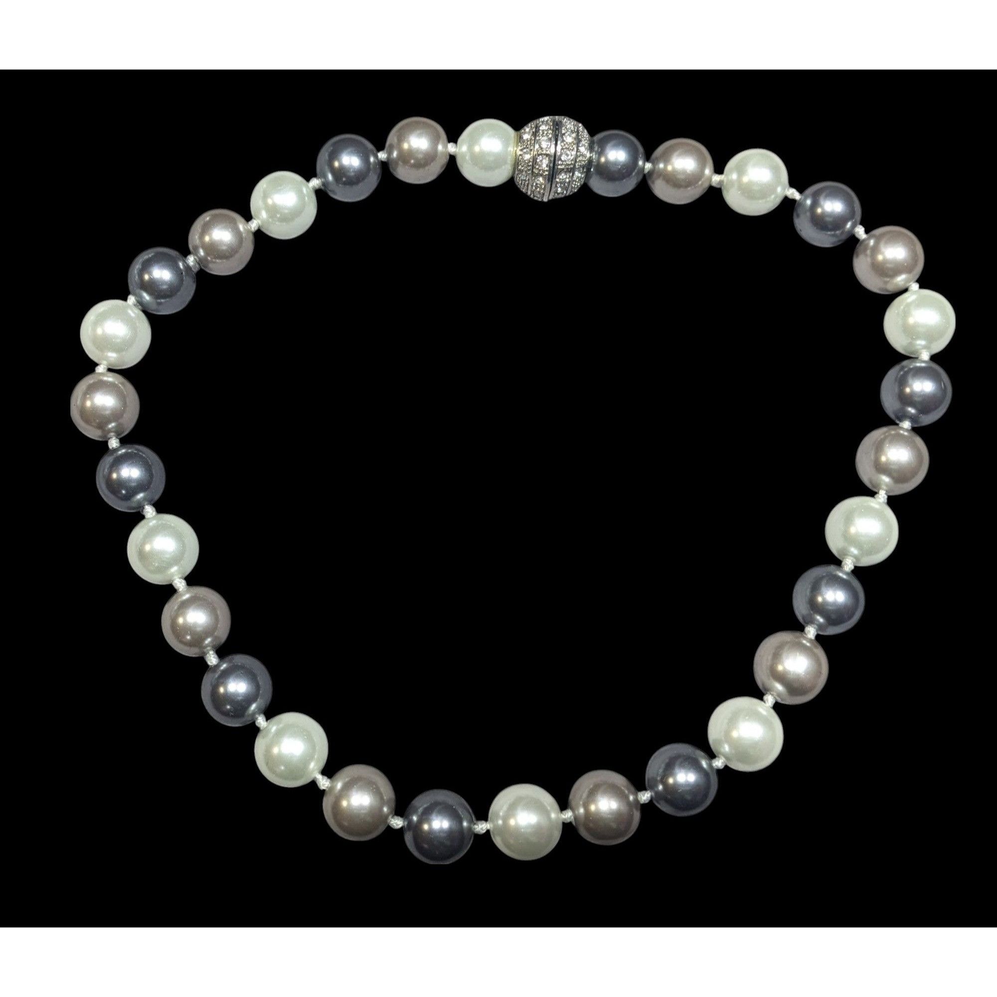 Other Elegant Glam Faux Pearl Silver Tone Necklace With Rhinestone Size ONE SIZE - 1 Thumbnail
