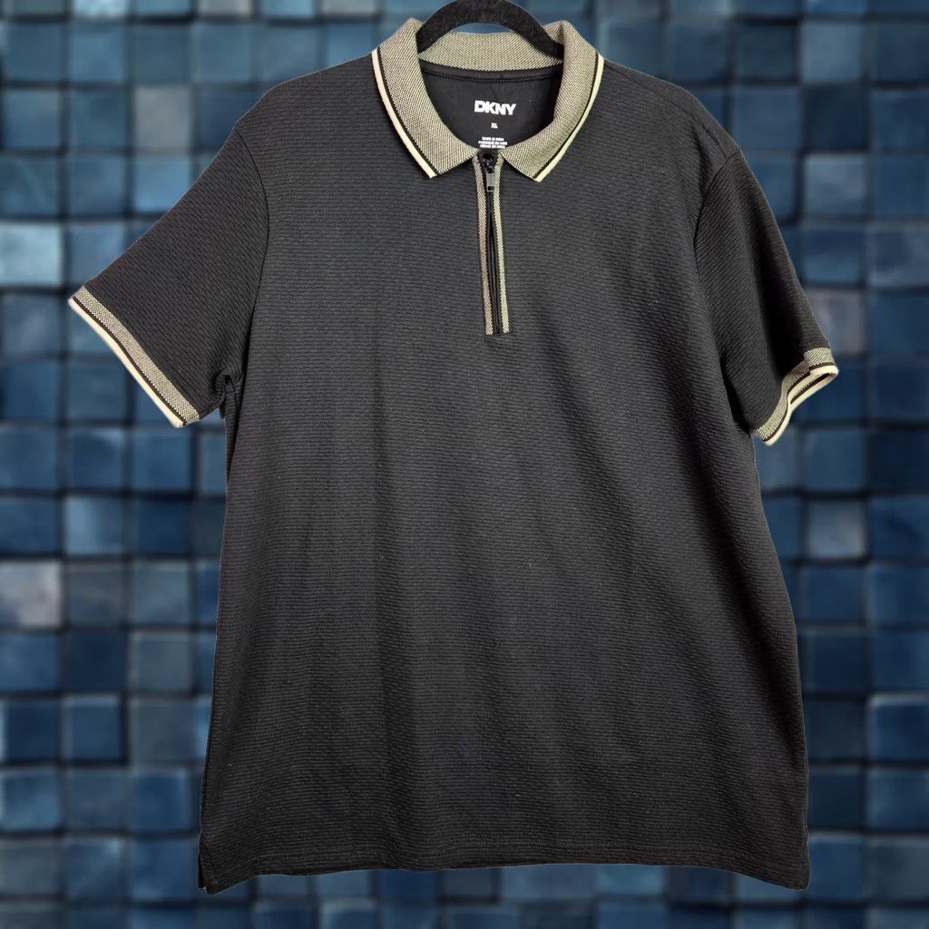 DKNY DKNY Polo Shirt Men’s XL Black Textured Short Sleeve Knit Logo Button Cap Neck Zip Notch Modern Classic Shirt Size US XL / EU 56 / 4 - 1 Thumbnail