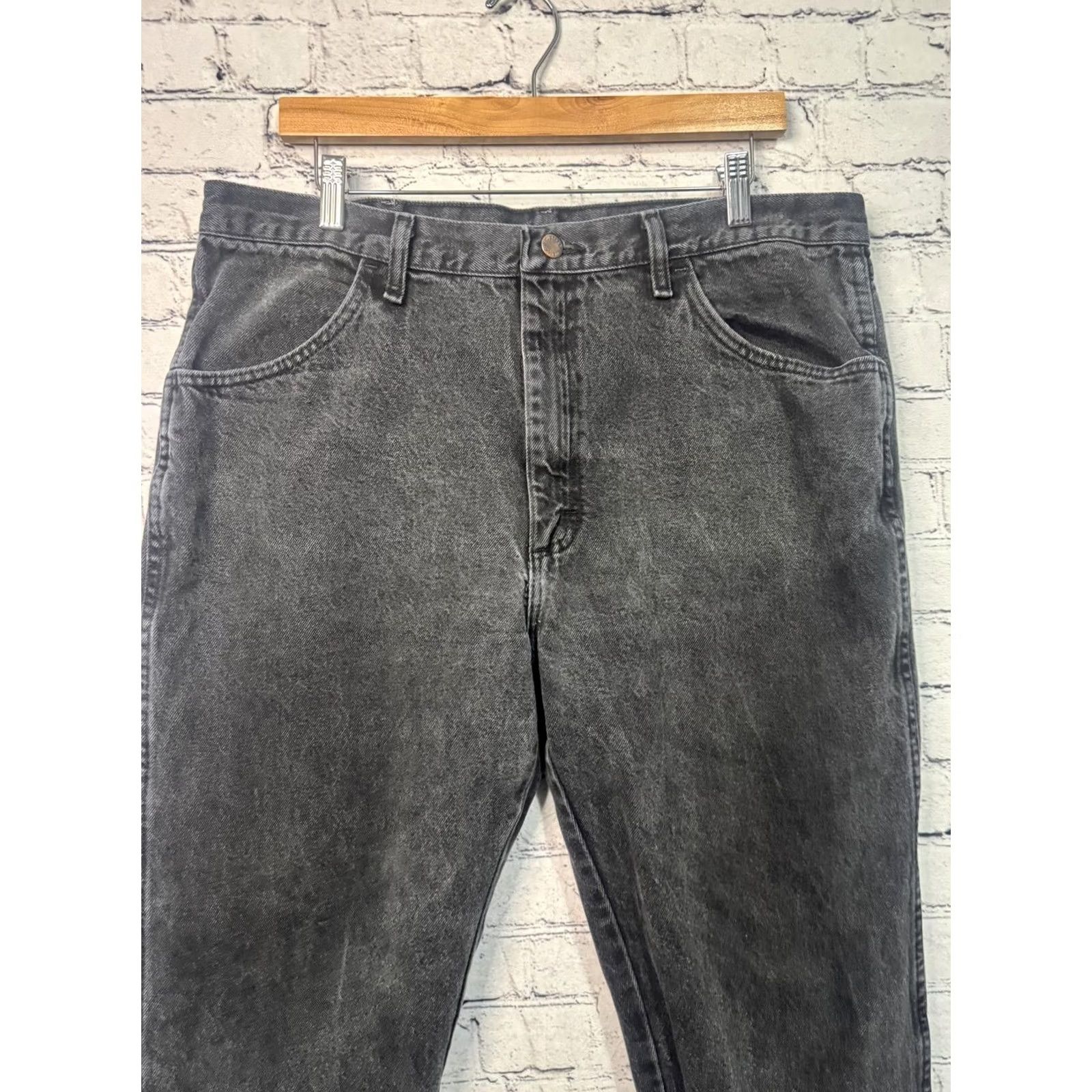 Denime Rustler Men's Black Denim Jeans Size 38x32 Straight Leg Button Closure Regular Waist 38 Inseam 32 Charcoal Wash Denim Solid Vintage No Be e? Size US 38 / EU 54 - 4 Thumbnail