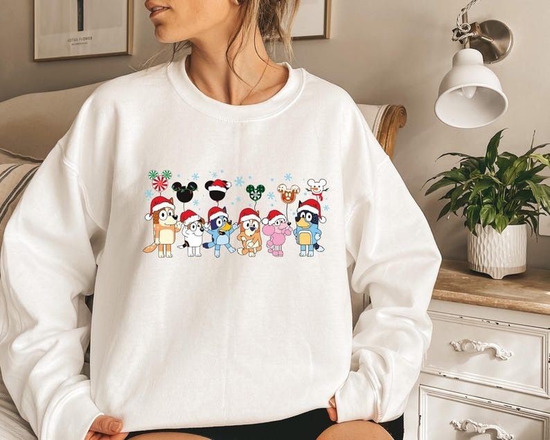 Designer Bluey Christmas Sweatshirt Size L / US 10 / IT 46 - 1 Thumbnail